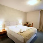 Hotel Nova 3*